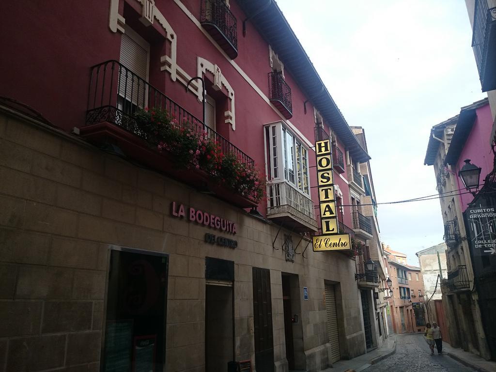 Hostal El Centro Huesca Exterior photo
